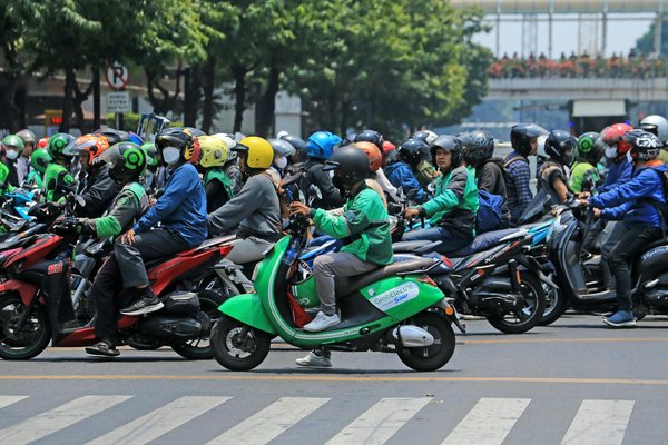 Quelles pratiques de maintenance sont essentielles pour une moto de piste utilisée fréquemment ?
