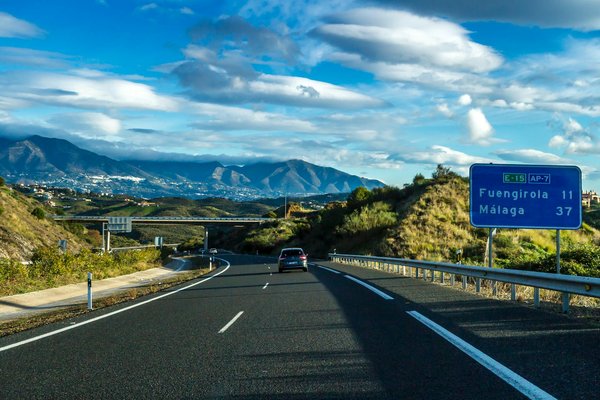 Achat pneus en ligne : guide pour faire le bon choix